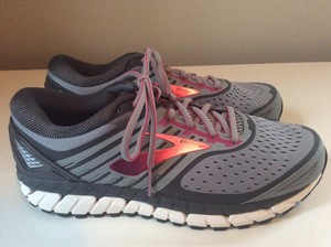 brooks ariel 10