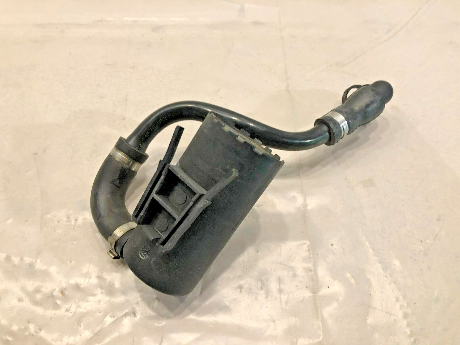 M139 MASERATI 03-12 QUATTROPORTE FUEL LEAK DETECTION PUMP 0261222010 OEM