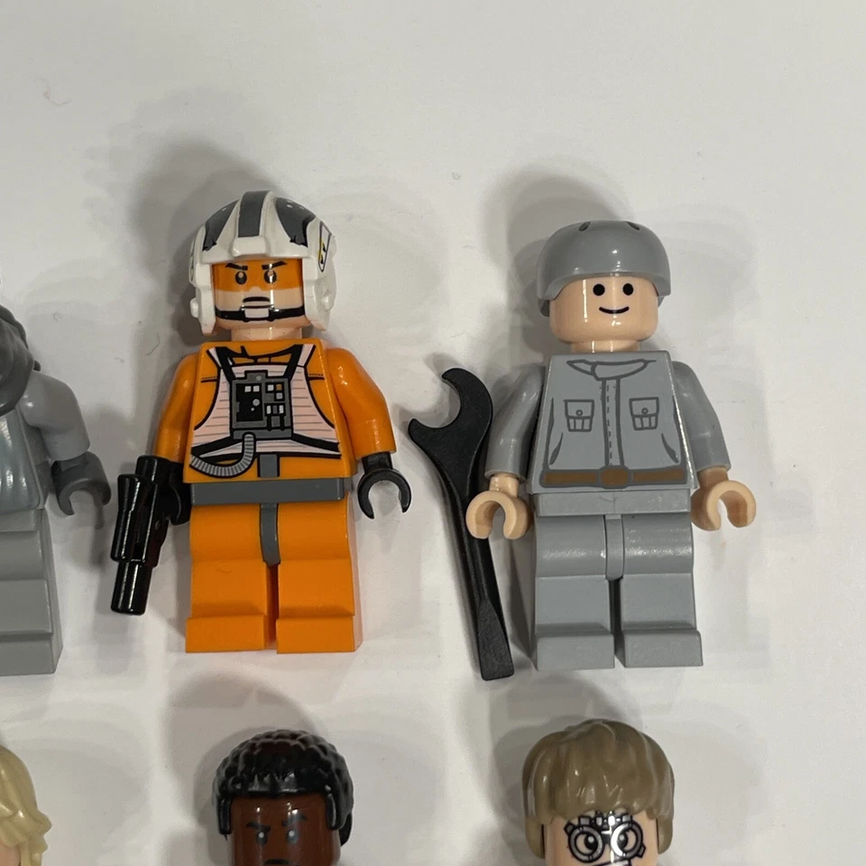 乐高星球大战 8 迷你人偶套装 Han Solo Luke Anakin Finn Saesee Tiin + 无裂缝 — 第 3/4 张图片