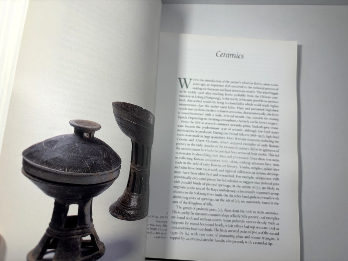 Korean Art and Design by Beth McKillop (1992, Trade