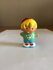 Personnages Vulli Petit garçon avec Casquette