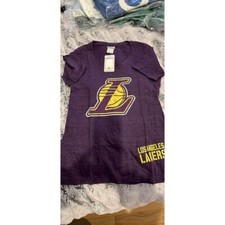 New with tags Women’s Large LA Lakers Short Sleeve Shirt