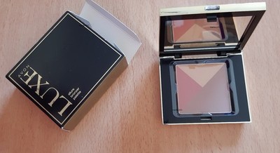 AVON 1499 /kg LUXE Bronzer 3 in 1 Bronzepuder Bräunungspuder Highlighter Rouge
