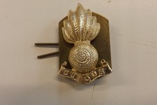 MILITARY BADGE ROYAL ARTILLERY COLLAR BADGE 4CM X 2.5CM (2149)