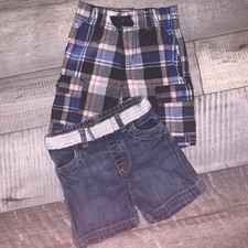 Lot of 2 shorts- GYMBOREE/OLD NAVY baby boy size 12-18 months