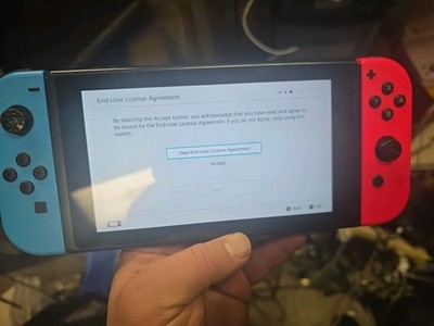 Nintendo switch hac-001 console With Joy-cons, Heavy Scratches, Serial In Photo