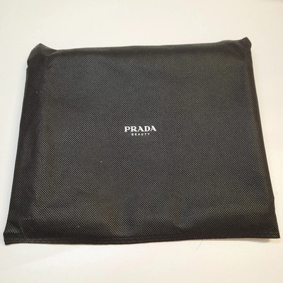 Prada Beauty Green Clutch Bag Cosmetic Pouch Travel Bag New with