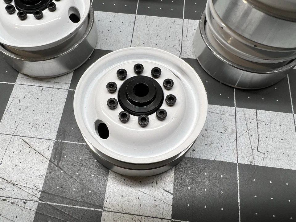 Rc4wd 1.7 Diesel Beadlock Wheels For 1/14 Scale Semi Front And Rear - Image 3 of 4