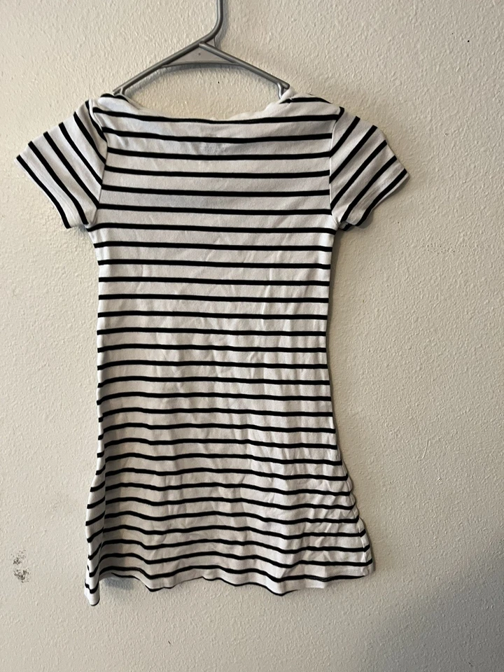 H&M Girls Dress In Size 8-10Y Tee Dress Striped - Image 2 of 3