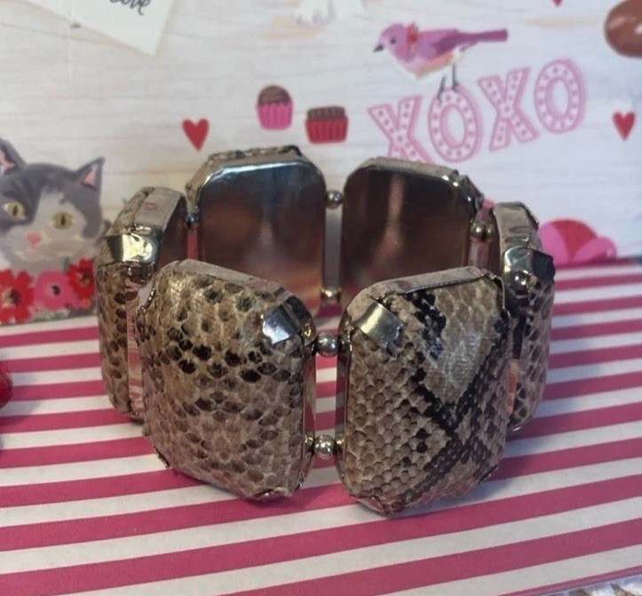 Vintage Python Silver Cuff bracelet Euc stretch 1… - image 4