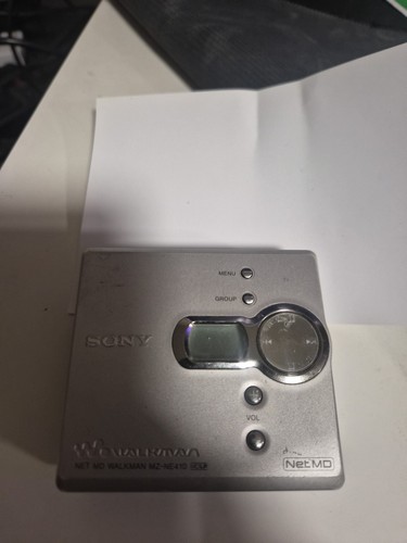Sony MZ-NE410 Net MD Walkman MiniDisc Player Silver -  Doesnt Power On. Read