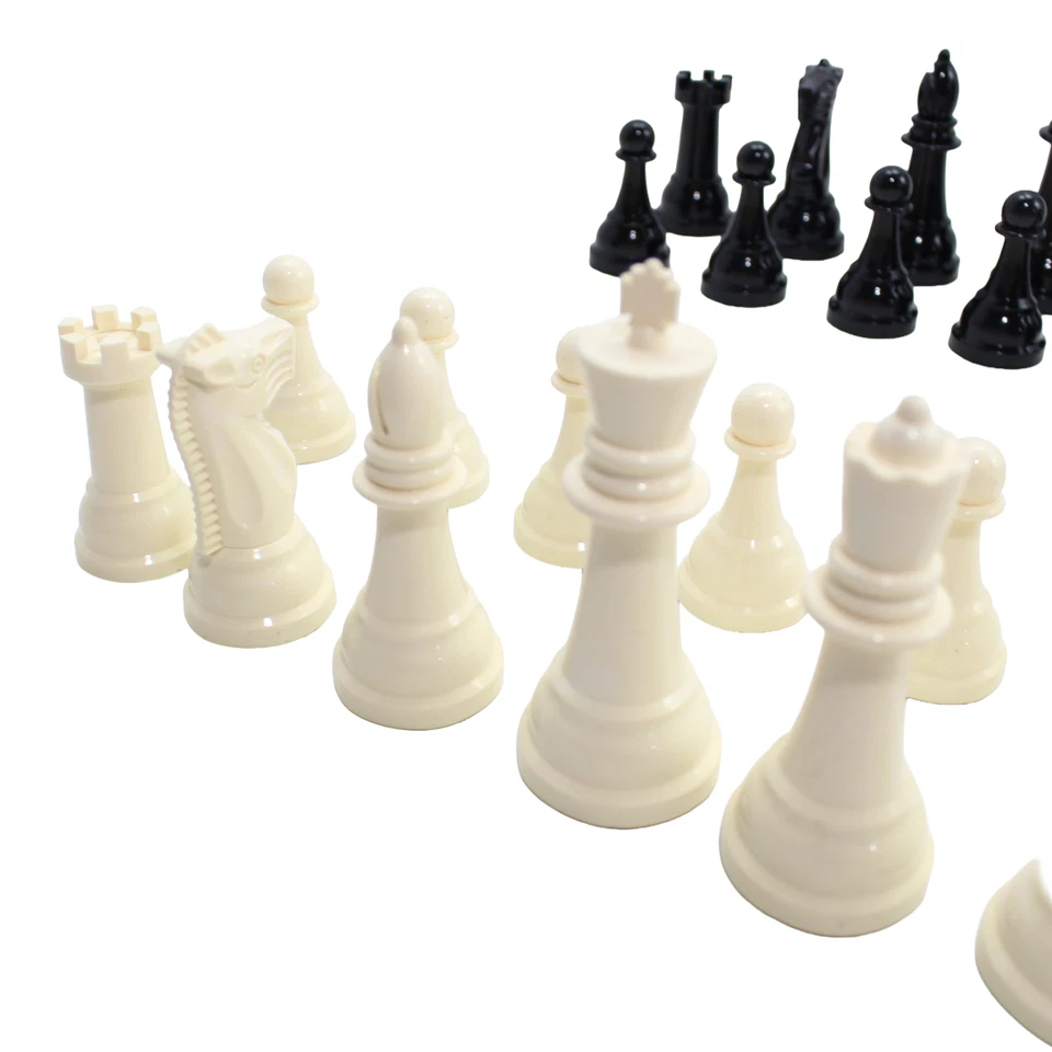 Juego de ajedrez King Tournament Club grande de 5 pulgadas Galant Knight de la década de 1940 y 1950 c. Tenite Foto 4 de 4