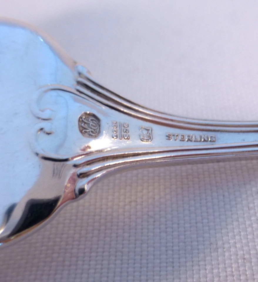 Tenedor(s) para ensalada de ley Paul Revere-Towle con diamante Foto 4 de 4