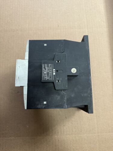 MOELLER DIL4 M115 CONTACTOR T138529 (sporco e nuovo senza scatola) - Foto 2 di 6