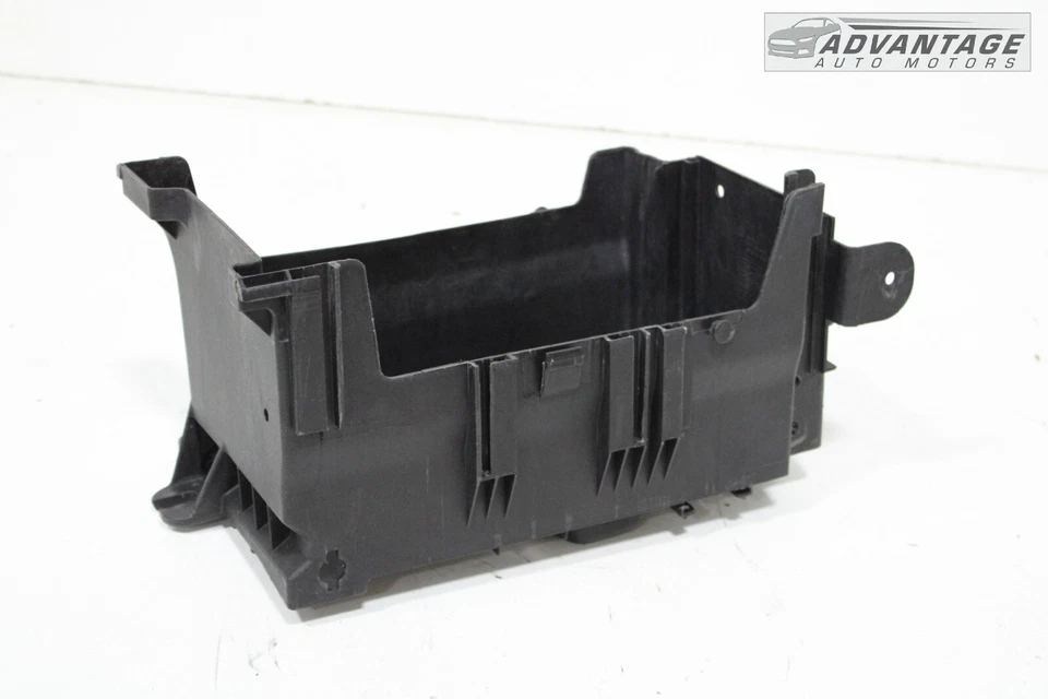 2013-2019 CADILLAC XTS 3.6L FWD ENGINE BATTERY TRAY HOLDER 23128537 OEM - Image 3 of 4