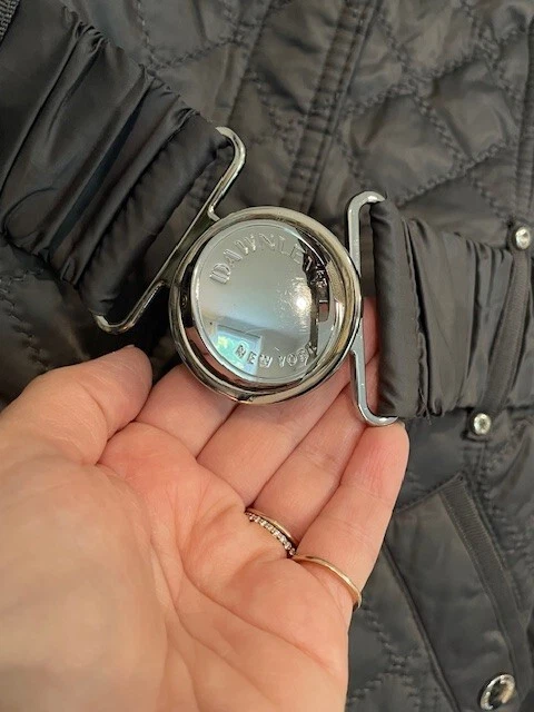 Abrigo de invierno acolchado gris grafito XS Dawn Levy con cinturón Foto 3 de 4