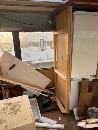 Motorhome - Picture 12 of 13