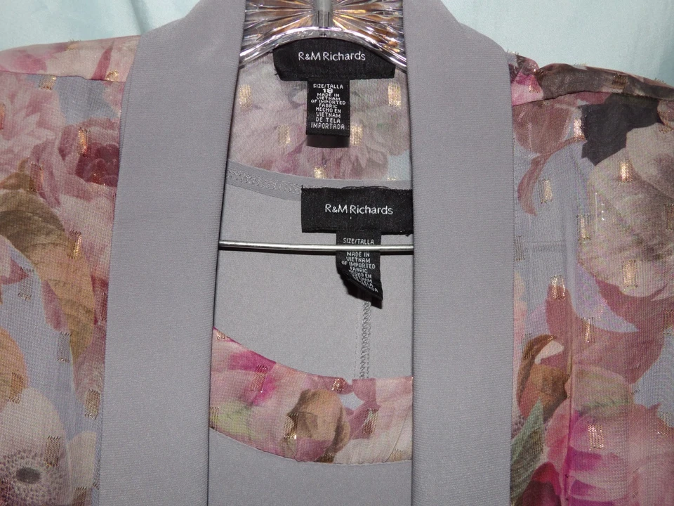 Conjunto de Vestido R&M Richards Gris Floral Cuello Redondo Sin Mangas Midi Talla 18 Foto 2 de 4