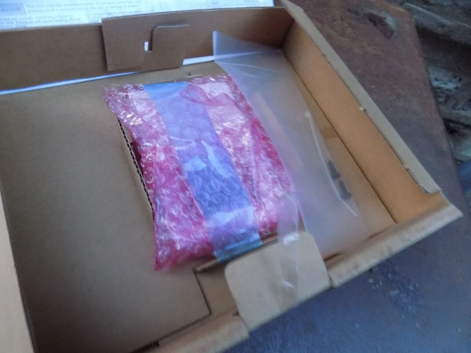 Rheem Simple Remote Controller RXRSRY NEW IN BOX - Image 4 of 4