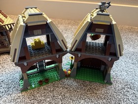 LEGO Kingdoms 7189 Mill Village Raid near complete w/ minfigures & Instructions