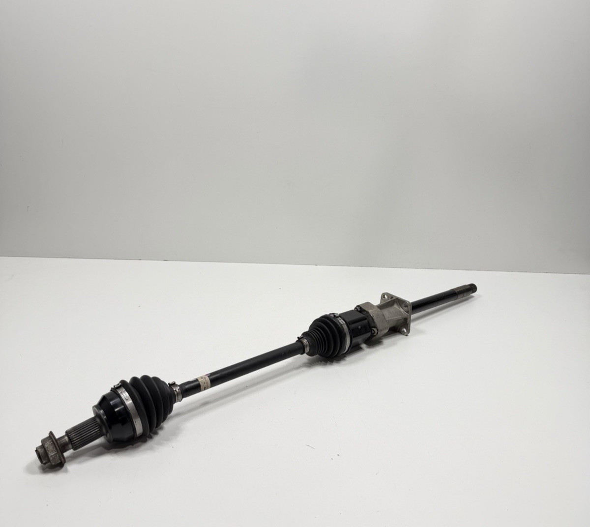 Maserati Ghibli 2014-2020 Front Left Axle shaft