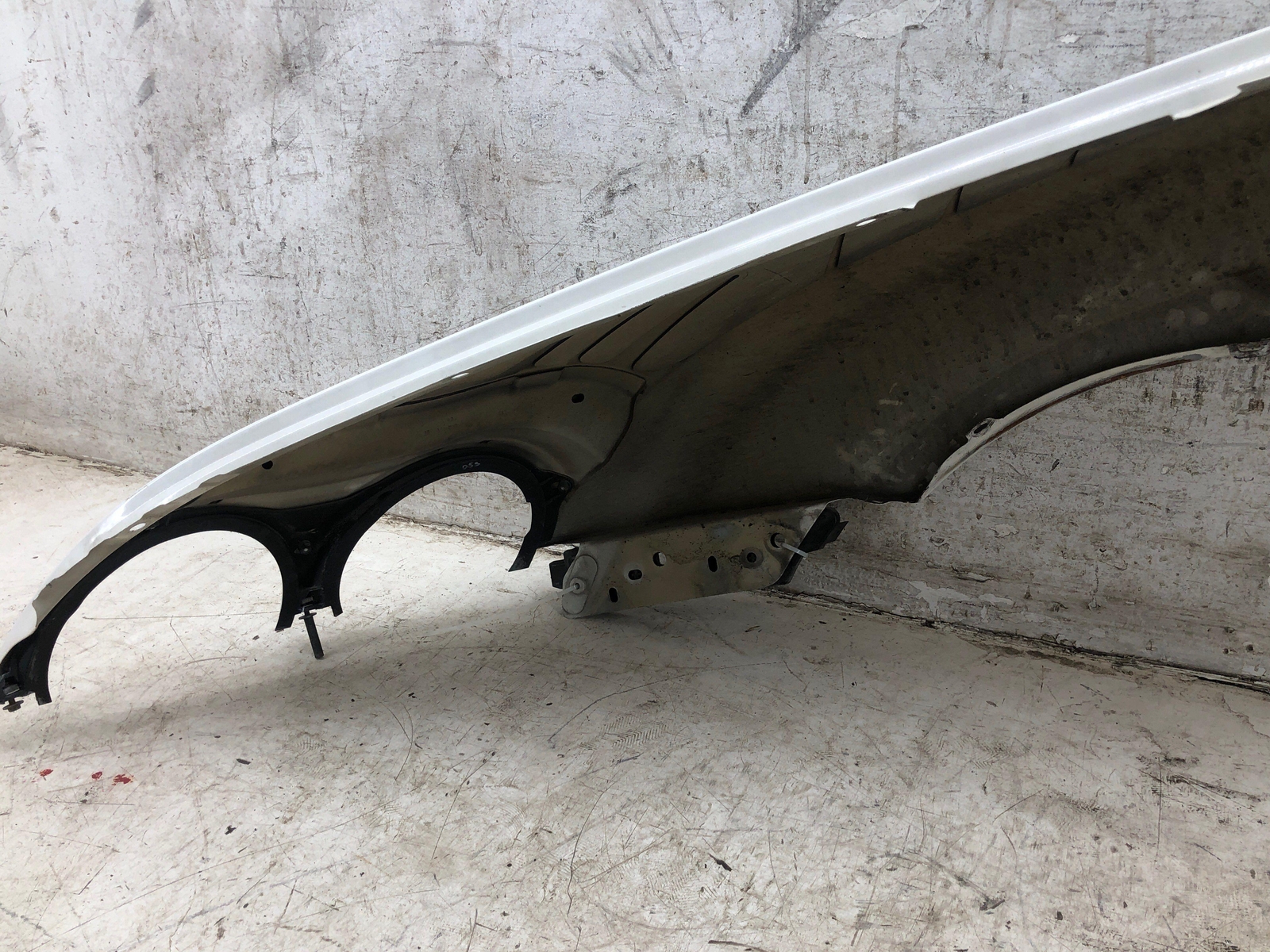 2006-2012 BENTLEY CONTINENTAL FLYING SPUR SPEED OEM RH RIGHT FENDER WHITE