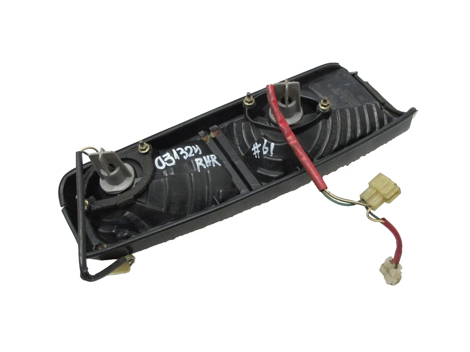 Right rear Brake Tail Blinker Light Lamp 1983-1988 Toyota Tercel Wagon SR5 #61 - Image 4 of 4