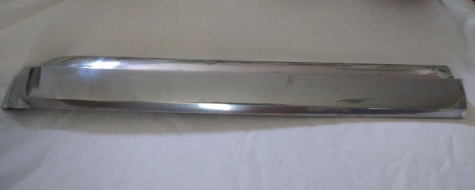 Lincoln Continental 1966-67 parabrisas exterior cromado marco superior moldura izquierda derecha Foto 3 de 4