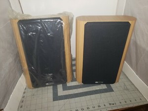 axiom in wall speakers