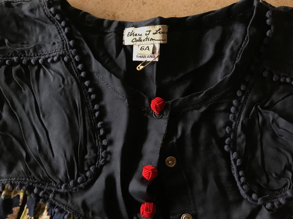 Vestido/túnica Elaine et'lena novo com etiquetas meninas tamanho 6 azul marinho com LINDA estampa colorida detalhada - Imagem 2 de 4