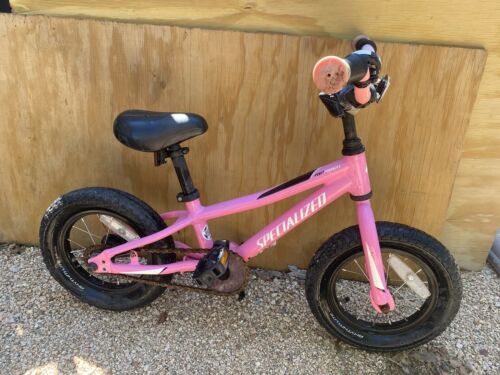 Bicicleta de pedal para niños Specialized Riprock Coaster de 12"" rosa/blanca - Imagen 1 de 6