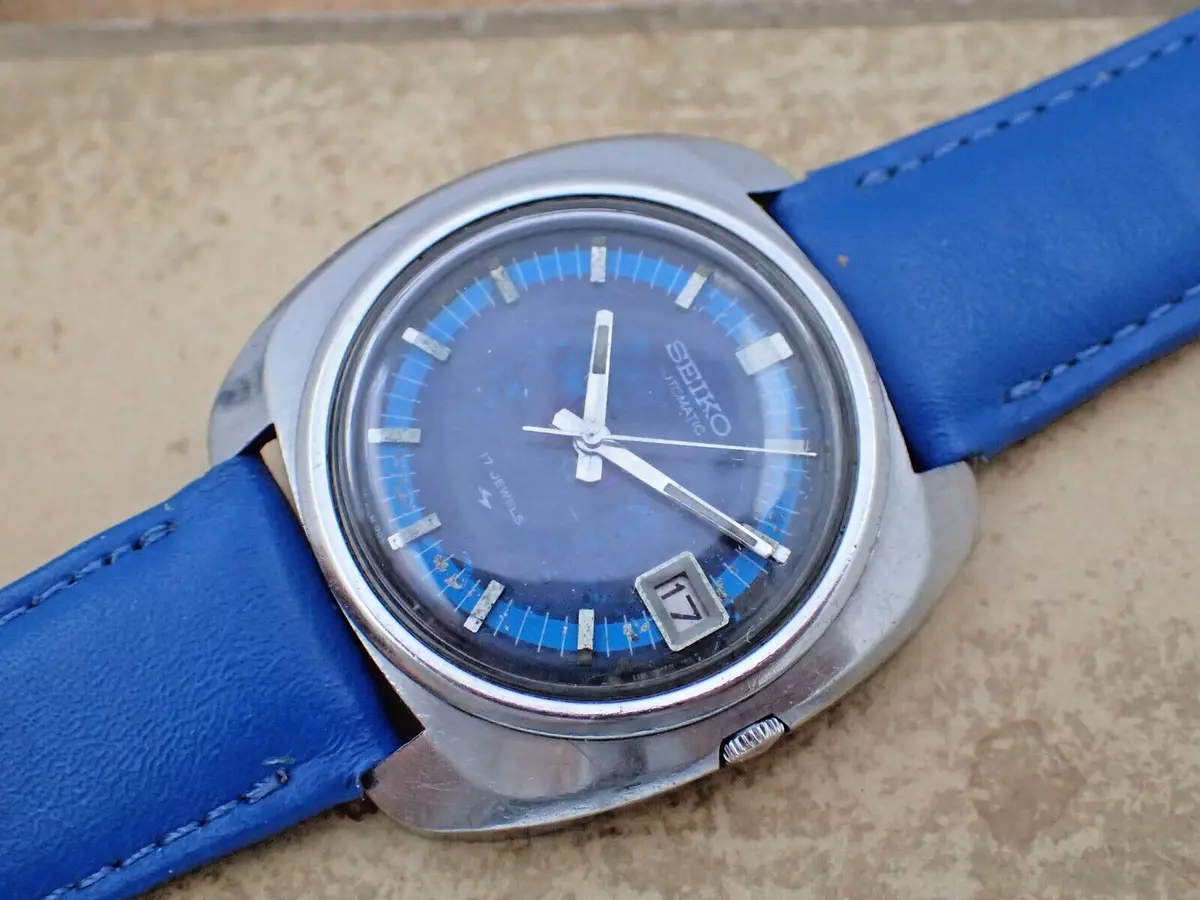 Vintage mens Seiko automatic 7005 7080 blue dial rare model in