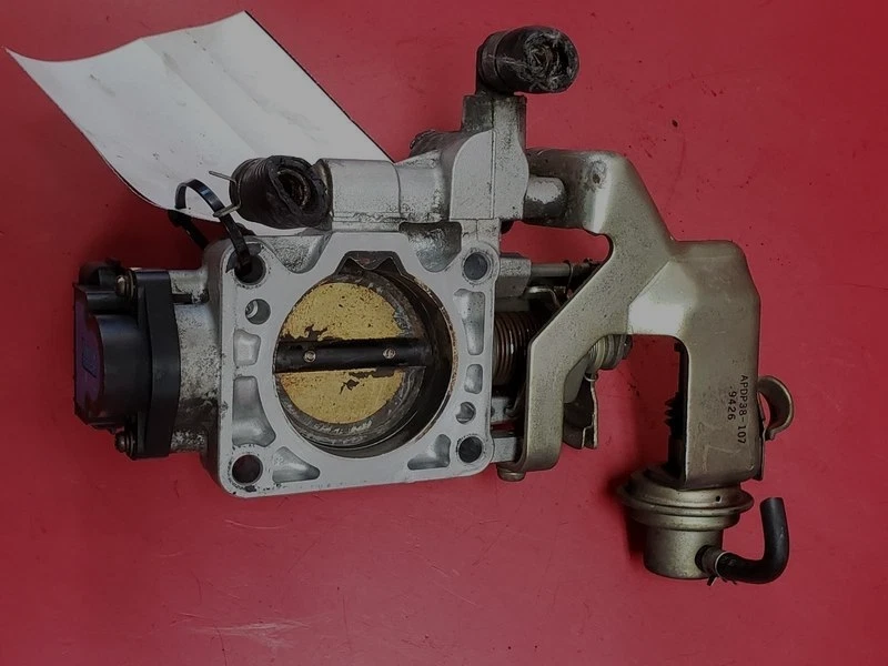 1999-2004 Nissan Frontier Throttle Body Assemmbly 6 cylinder AT Used - Image 3 of 4