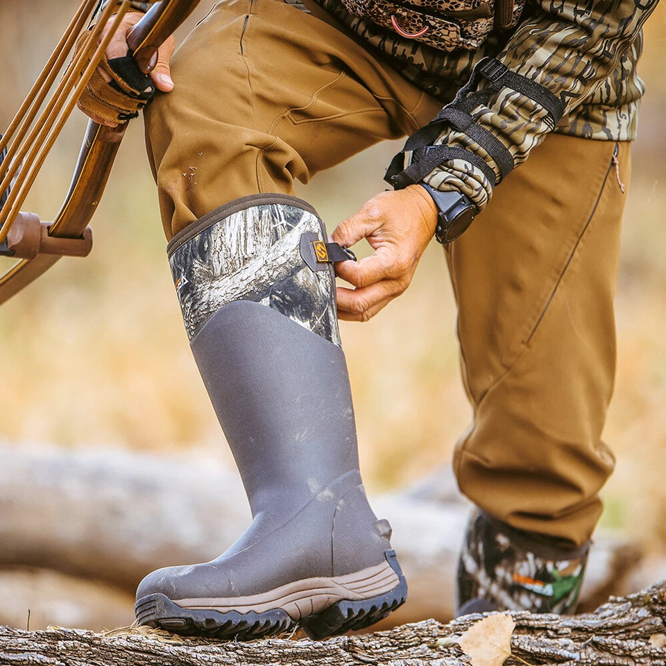 HISEA Men's Rubber Boots Neoprene Insulated Rain Boots Mud Working Hunting Boots - Image 4 of 4