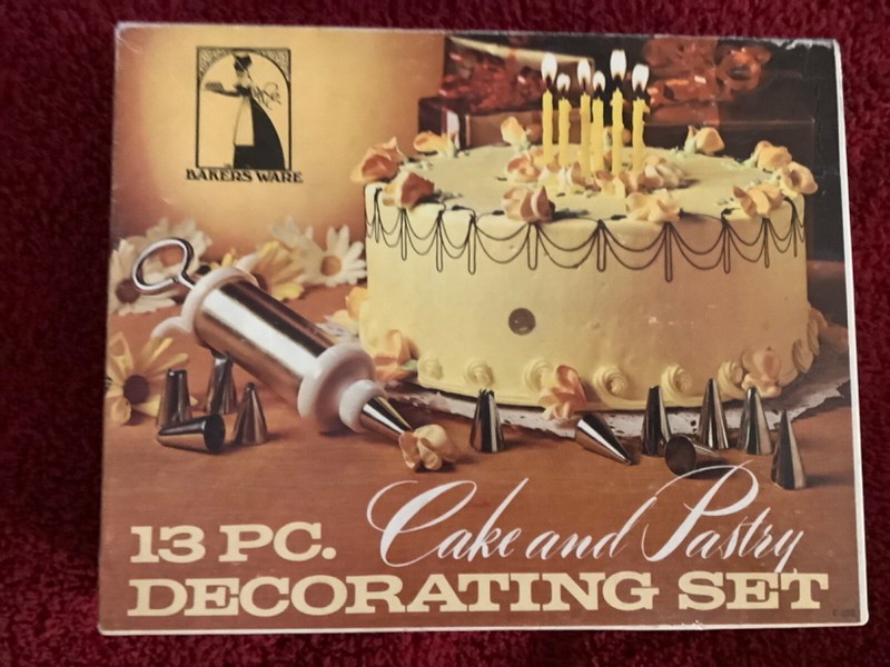 Vintage 1960s “BAKERS WARE” 13 pc. Cake & Pastry Decorating Set-PRE-OWNED