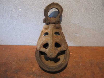 Antique Pulley Vintage Cast Iron Barn Pulley Old Farm Tool Rustic