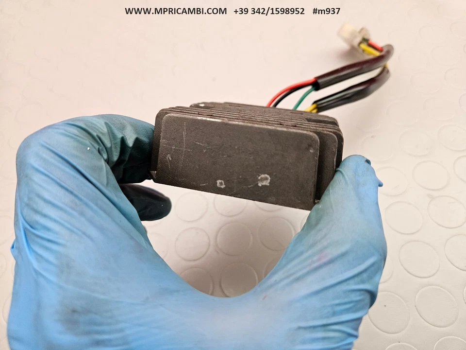 REGULADOR RECTIFICADOR VOLTAJE 58411034100 KTM 400 LC4 E 2000 Foto 3 de 4