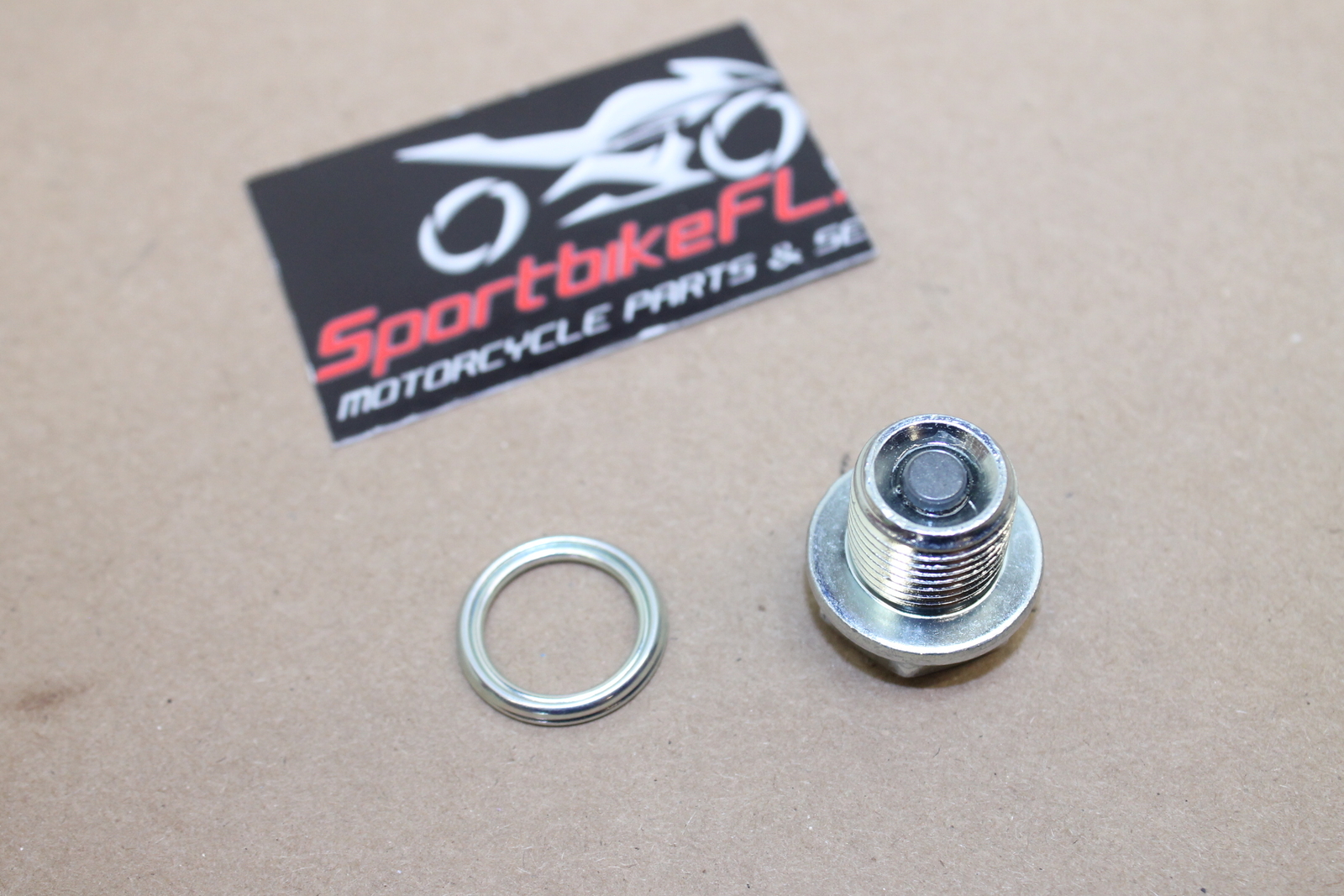 SUZUKI GSXR SV HAYABUSA C90 OIL DRAIN PLUG ENGINE MOTOR BOTTOM BELLY