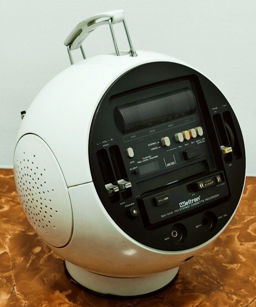 Rare white Weltron Model 2004 Space Age Mod Retro Stereo Radio