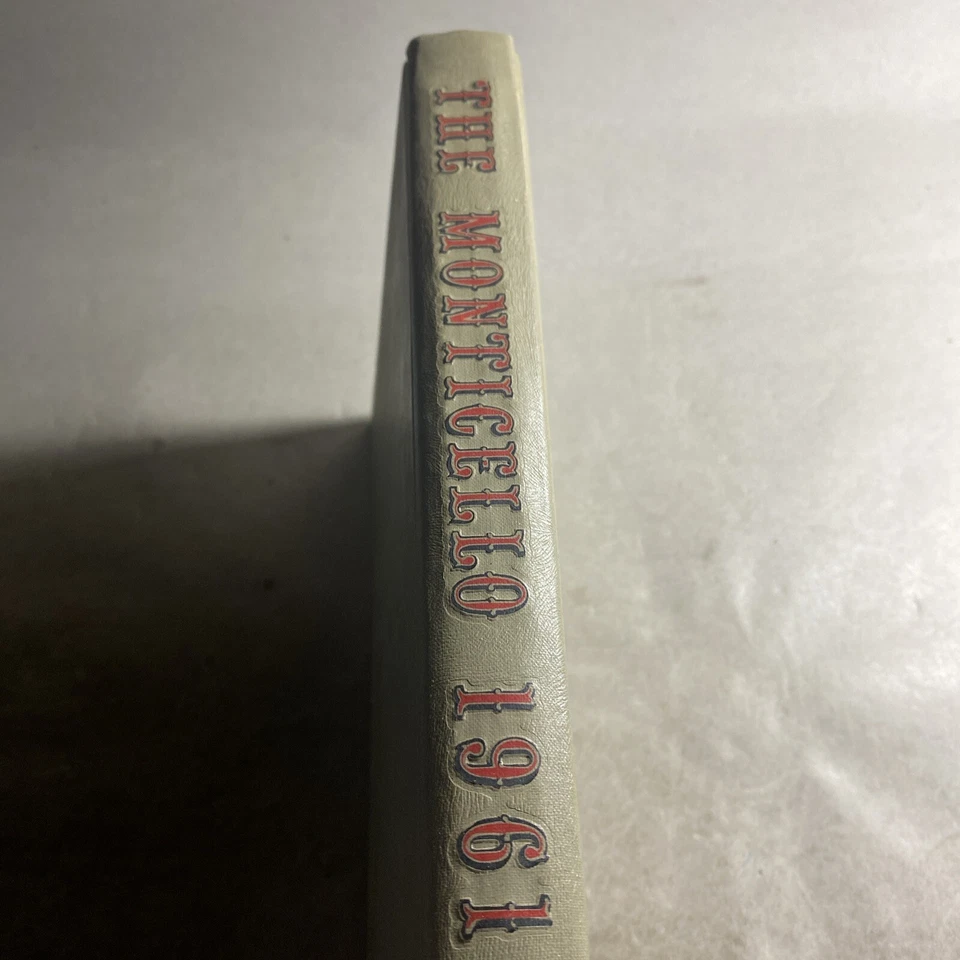 Vintage Yearbook: 1861-1961 Monticello - Thomas Jefferson High, Virginia / CYE Foto 2 de 4