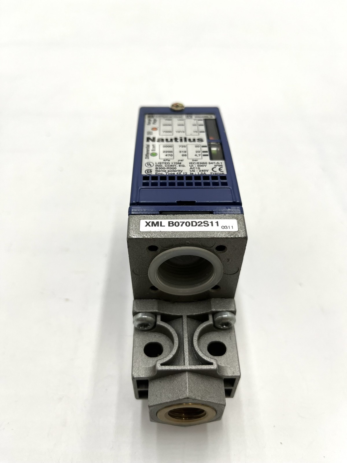 Pressure Switch XMLB070D2S11 Telemecanique XML-B070D2S11