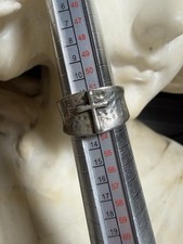 #7 VTG Silver Tone Wide Band Ring w/ Raised Cross Design Religious Size 6