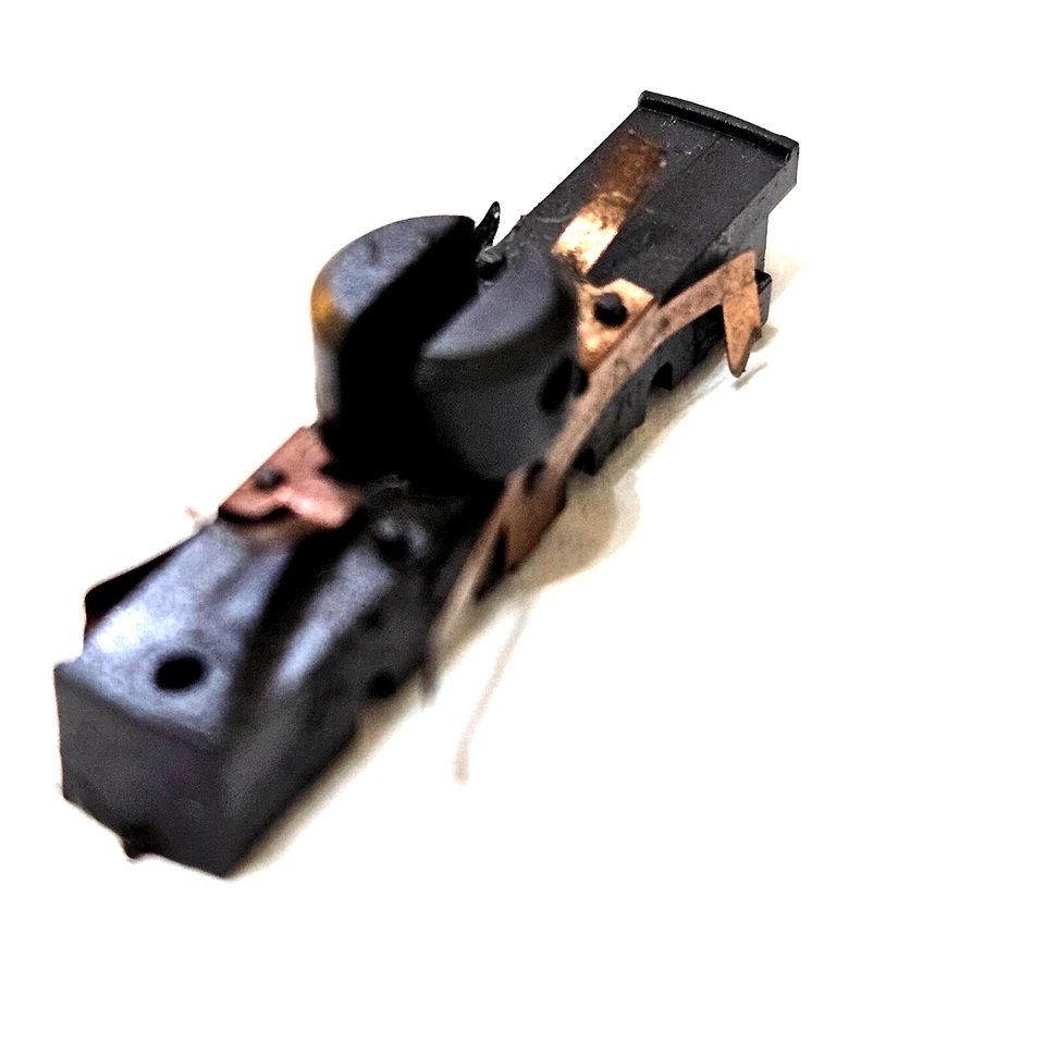 Marklin Z 261940 Gear Drive Housing Front - Image 2 of 3