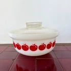 vintage pyrex casserole dish Apples 🍎 Tomatoes Red & White