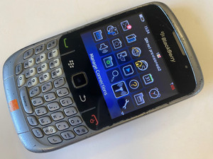 BlackBerry Curve 8520 - Smartphone - entsperrt - Handy QWERTZ blau - ohne Top Key