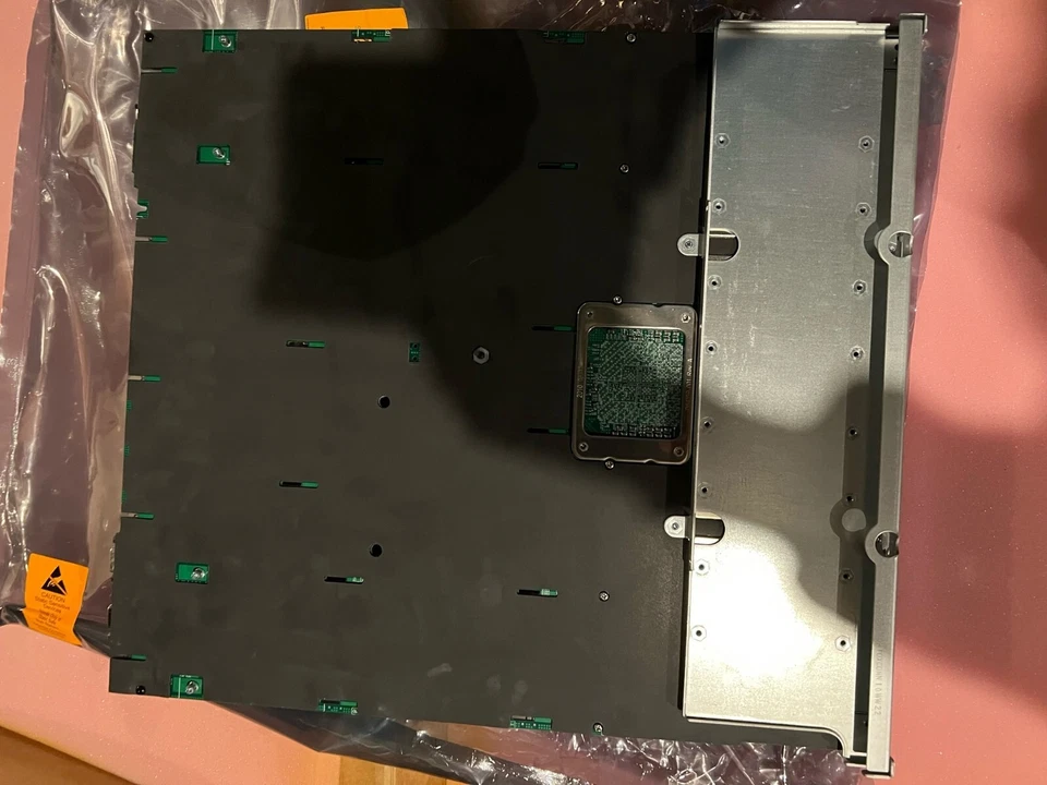 Intel System Board/Mainboard D56804-704 4x Socket - Image 4 of 4