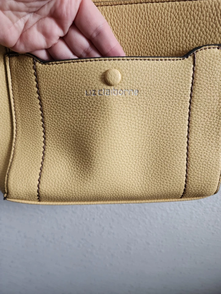 Liz Claiborne Yellow Crossbody Minimalist Travel Purse 9"x7"x2" - Image 3 of 4