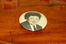 Marty Allen Pinback Button (1 3/4 inches in diameter) Vintage 1970s, TV Comedian