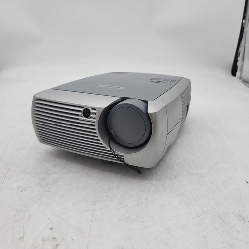  InFocus X2 DLP Digital Projector Only 400 Lamp Hours Tested 1500 Lumens - Picture 1 of 11