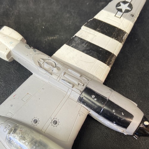 Lockheed P-38 Lightning 1/60 Scale Diecast Model by MotorMax - Picture 7 of 12